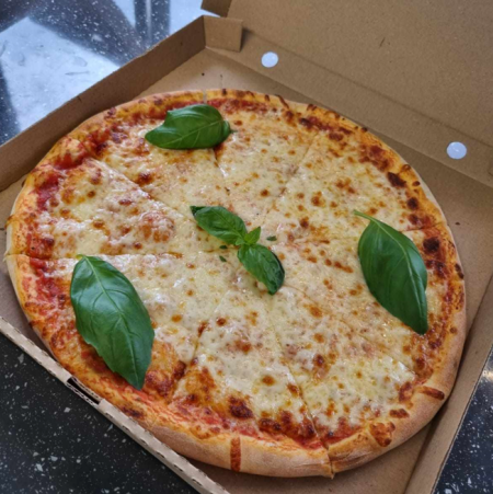 Pizza Margherita